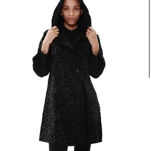 Mycra Pac Reversible Black Velvet Hooded Packable Jacket Coat DONATELLA Scroll